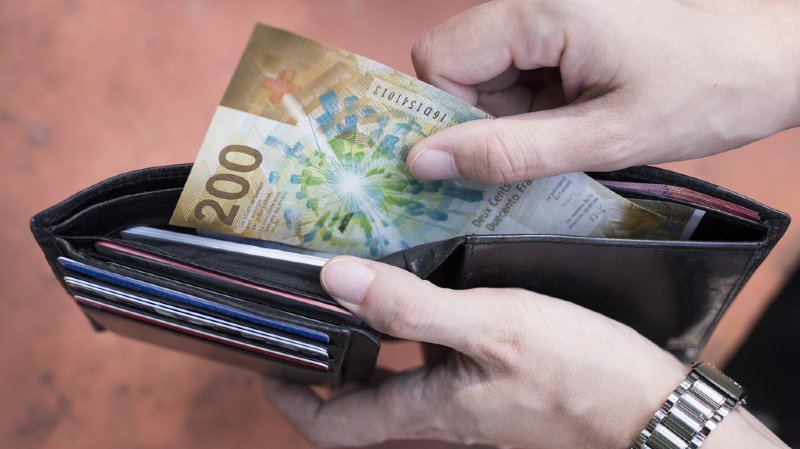 Payer sans attendre les personnes touchées par le COVID
