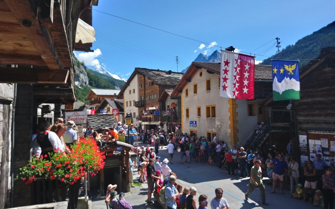 COVID : limite de 300 à 1000 personnes en extérieur
